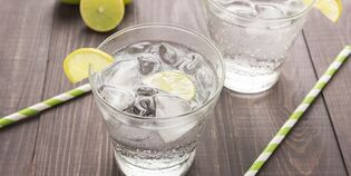 characteristics of adherence to a drinking diet