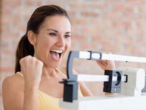 weighing with weight loss of 10 kg per month